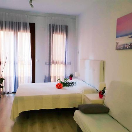Apartamento-Estudio Corazon De Аликанте Екстериор снимка
